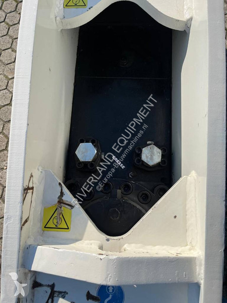 Aanbouwstukken voor bouwmachines  UNH 162...