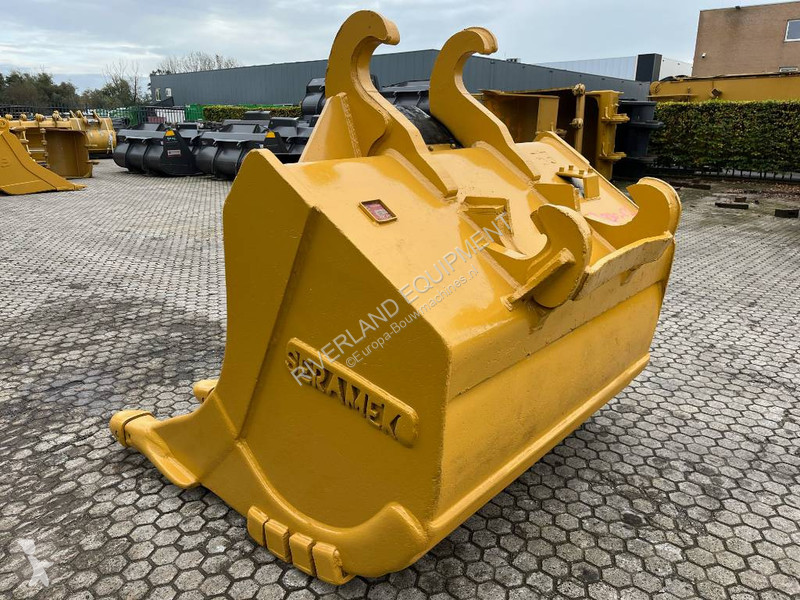 Equipamientos maquinaria OP Caterpillar 336...