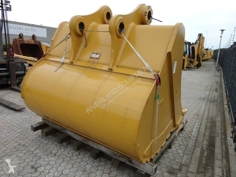 Equipamientos maquinaria OP Caterpillar 374 CAT...