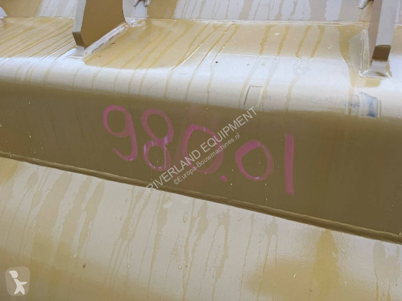 تجهيزات الأشغال العمومية Caterpillar GP bucket...