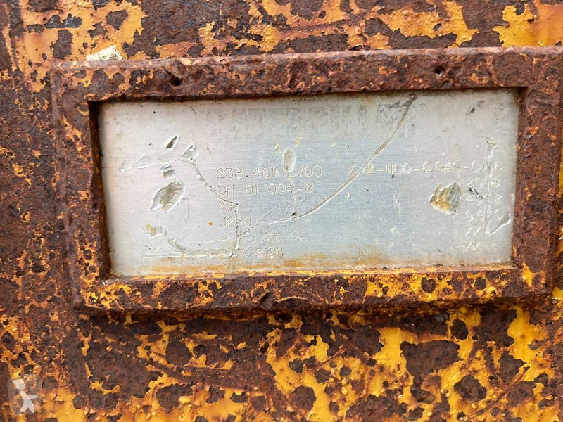 Aanbouwstukken voor bouwmachines Caterpillar...
