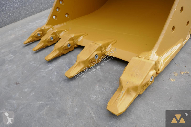 Aanbouwstukken voor bouwmachines Caterpillar...