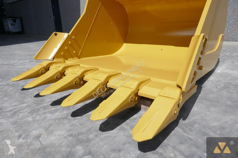 Aanbouwstukken voor bouwmachines Caterpillar...