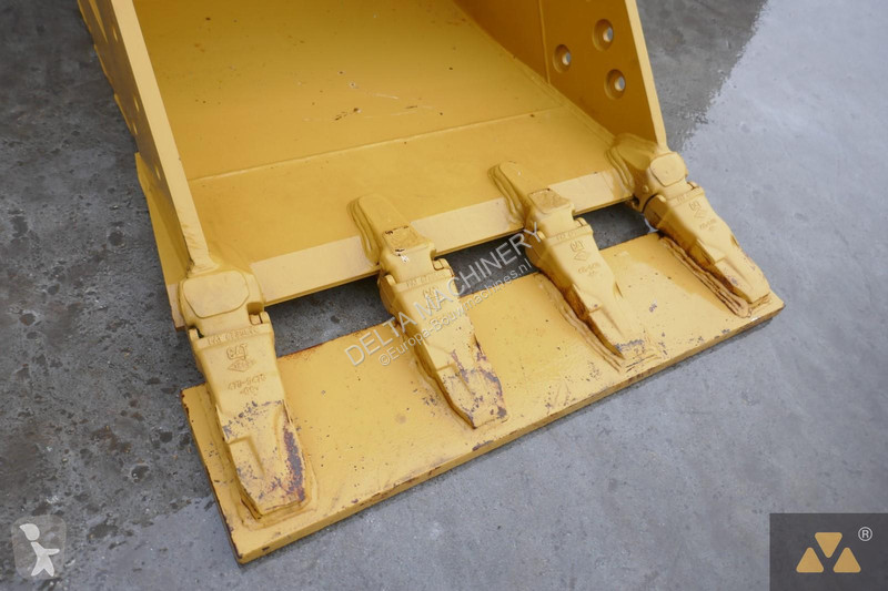 Aanbouwstukken voor bouwmachines Caterpillar...