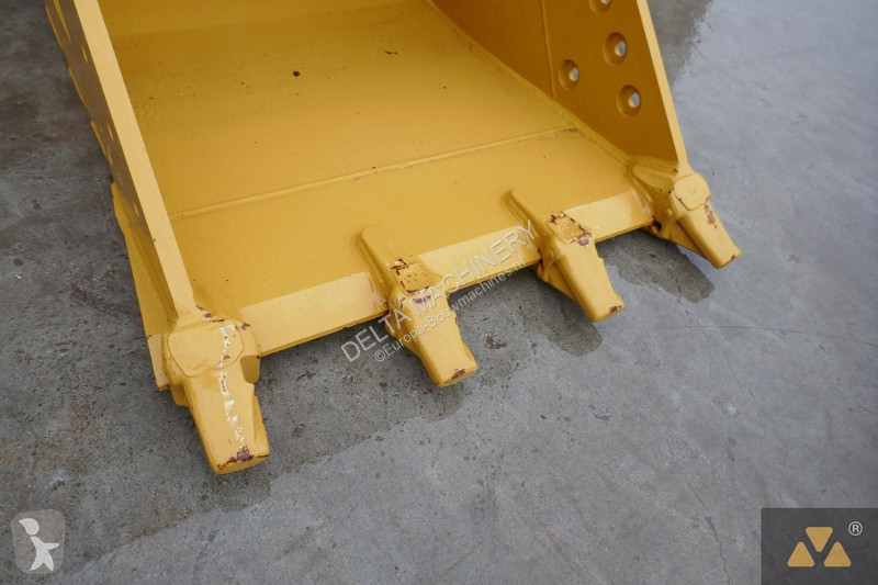 Equipamentos de obras Caterpillar Bucket