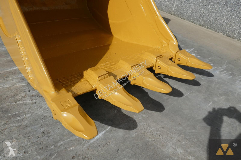 Aanbouwstukken voor bouwmachines Caterpillar...