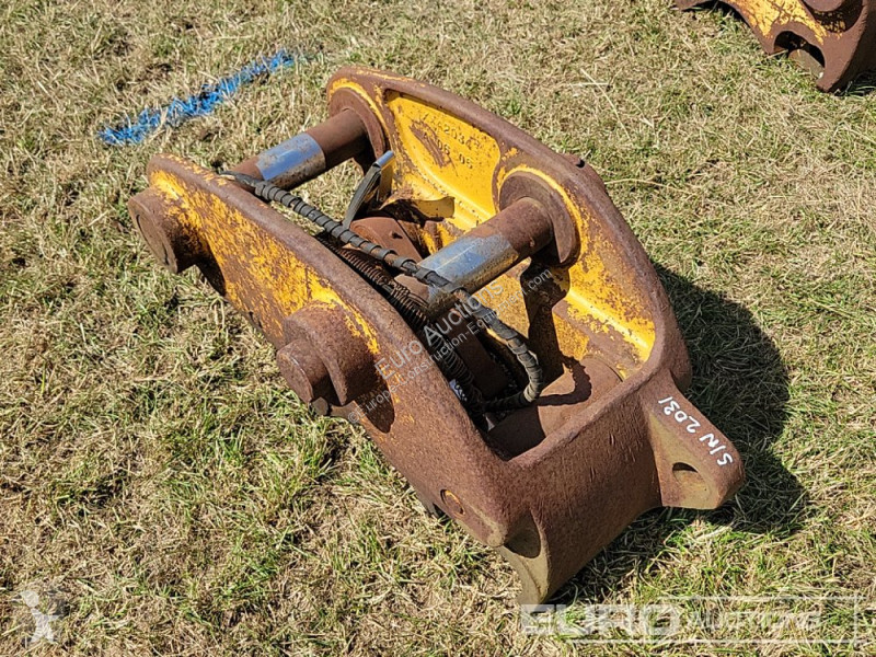 Echipamente pentru construcţii Caterpillar