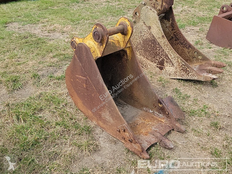 Echipamente pentru construcţii Caterpillar