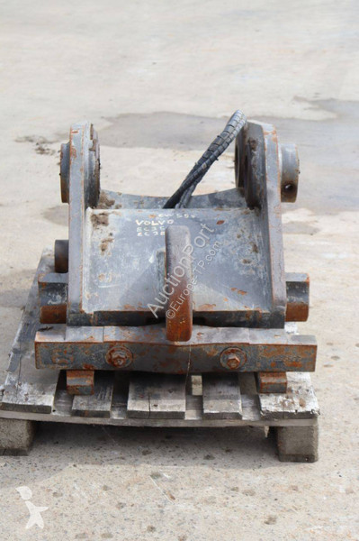 Echipamente pentru construcţii Eurosteel...