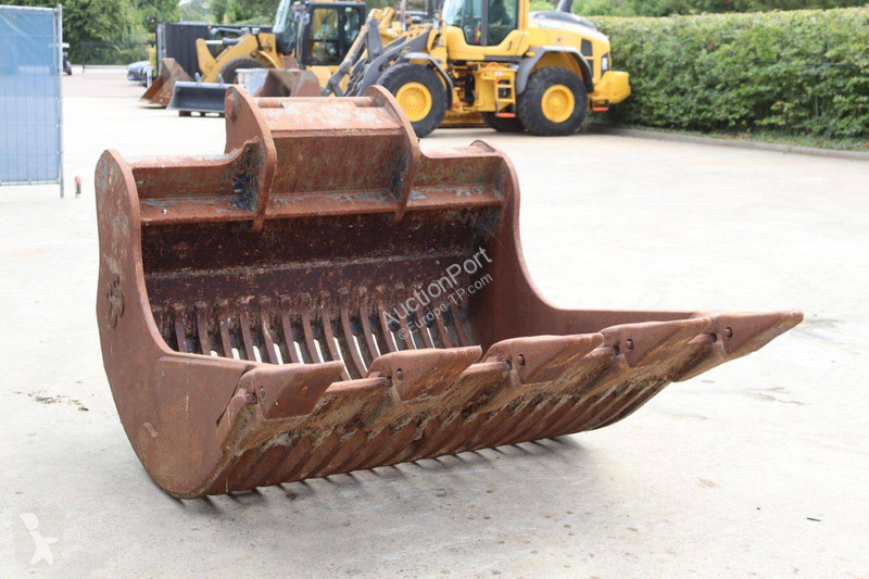 Echipamente pentru construcţii Eurosteel...