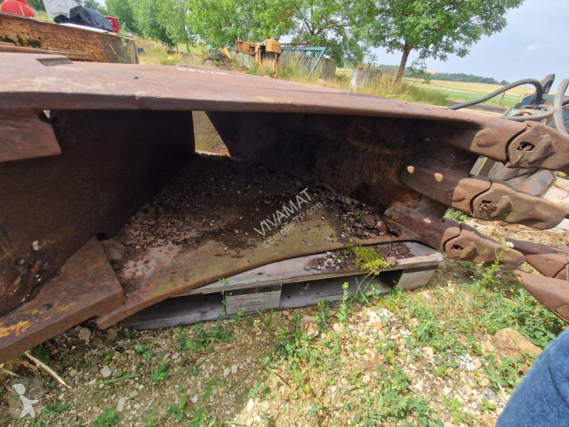 Vybavenie stavebného stroja Case 988