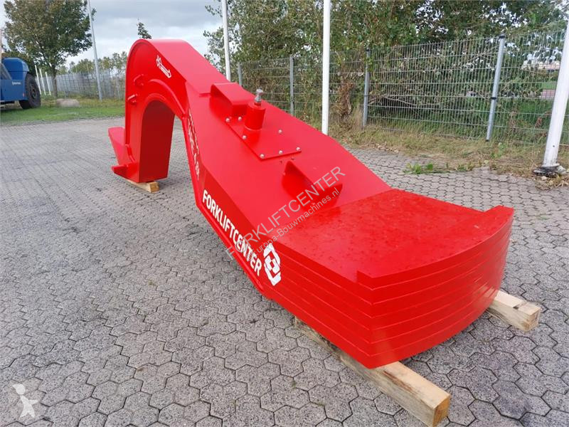 Vybavenie stavebného stroja  Gooseneck 45t