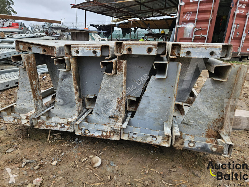Vybavenie stavebného stroja  formwork