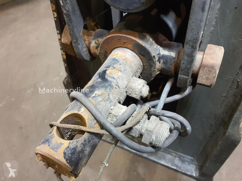 تجهيزات الأشغال العمومية Terex