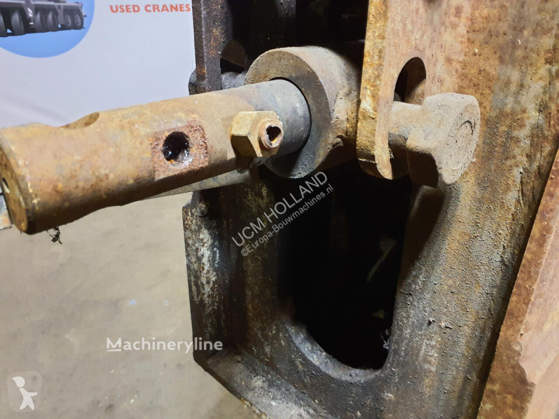 تجهيزات الأشغال العمومية Terex