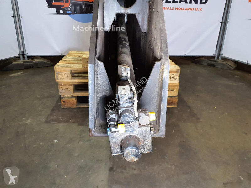 تجهيزات الأشغال العمومية Terex