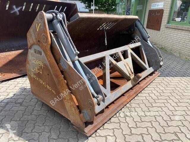 Vybavenie stavebného stroja  (2654) 2.5 cbm...