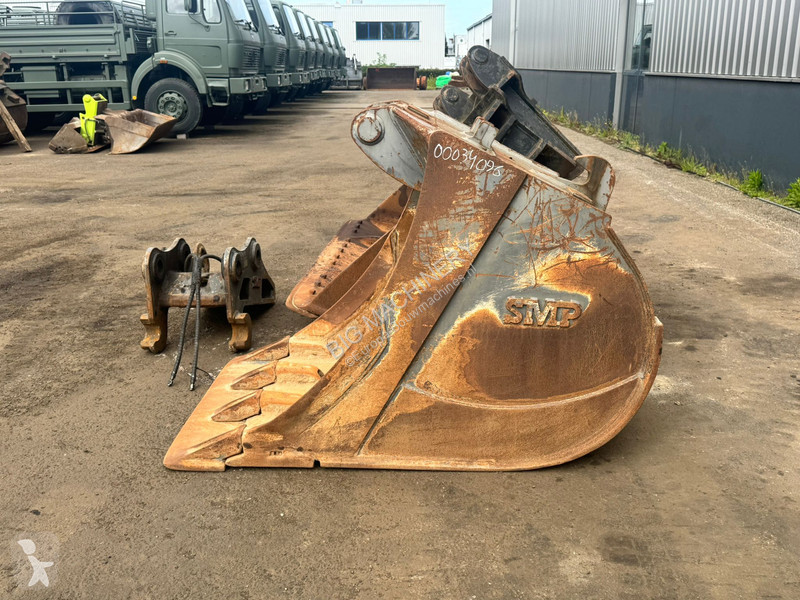 Vybavenie stavebného stroja  bucket