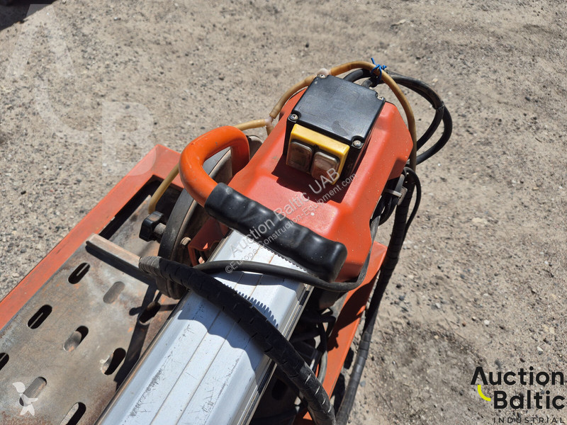 Обладнання для спецтехніки Husqvarna TS 73R-02