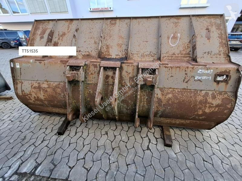 Vybavenie stavebného stroja Rädlinger...