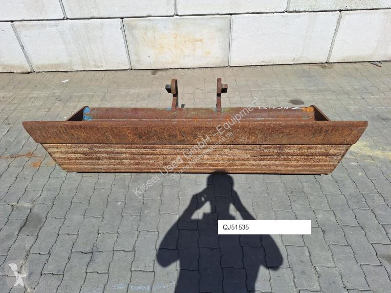 Vybavenie stavebného stroja  Grabenräumlöffel...