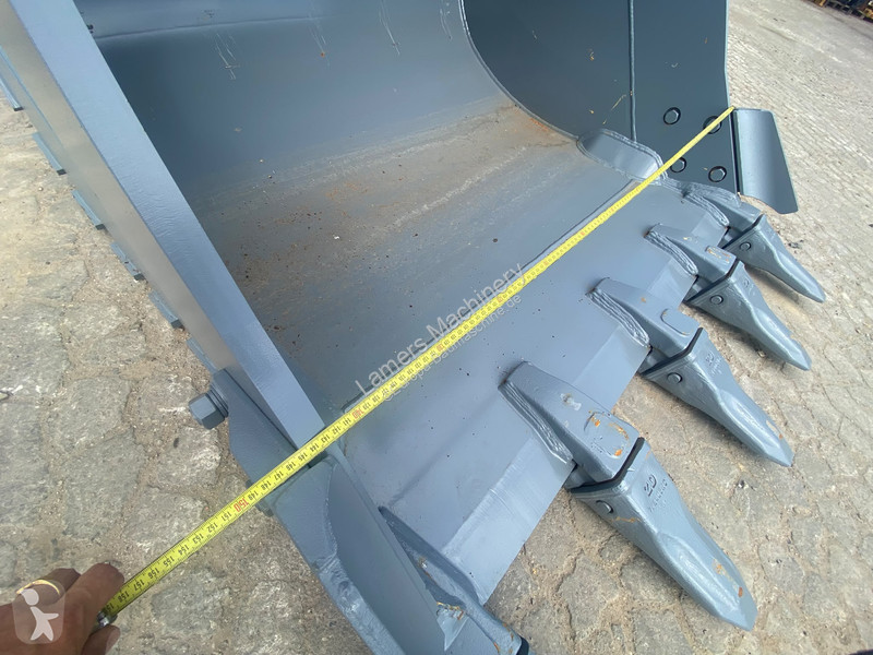 تجهيزات الأشغال العمومية Caterpillar New bucket...