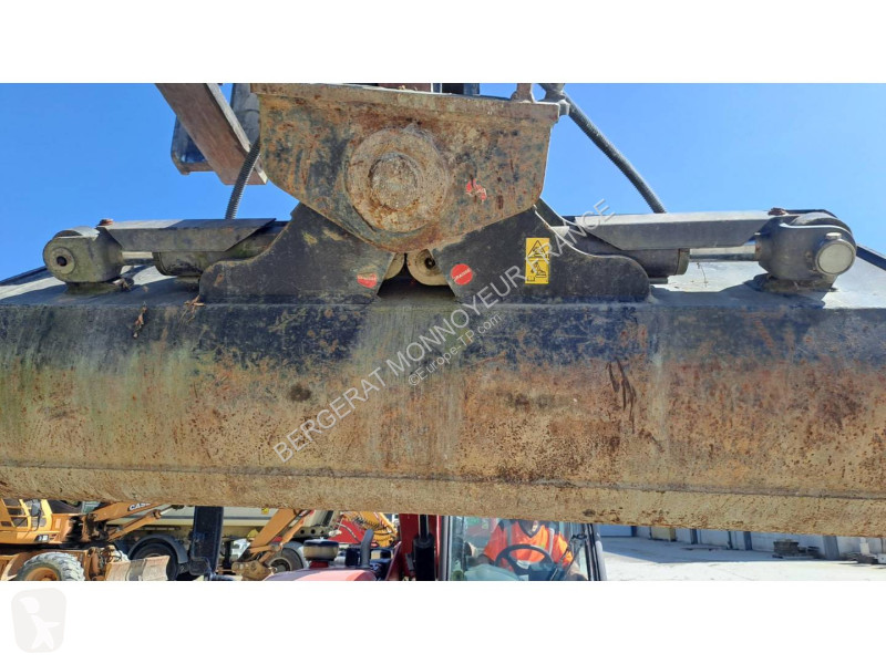 Équipements TP  GODET/BUCKET/TILT/1800MM/S60