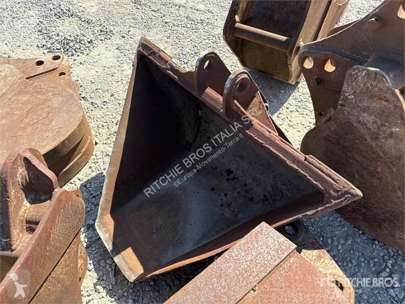 Quantity of (6) Excavator Bucket machinery...