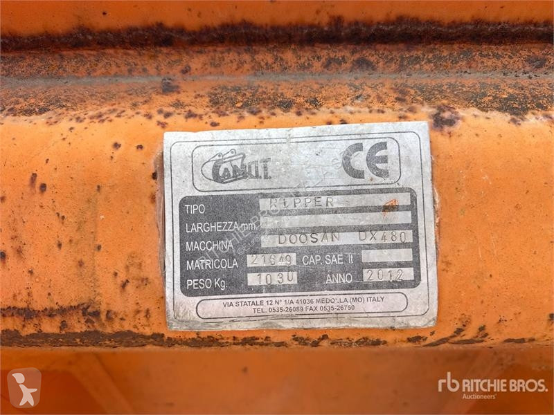 Bygg-anläggningsutrustningar  Camot Excavator...