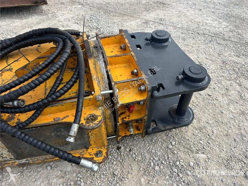Équipements TP Indeco Demolition Shear