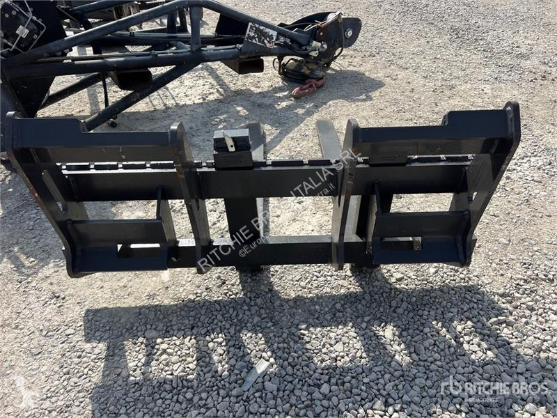 Bygg-anläggningsutrustningar  Skid Steer Forks