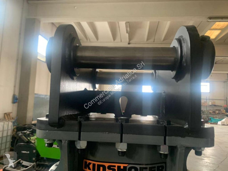 Équipements TP Kinshofer KGR150