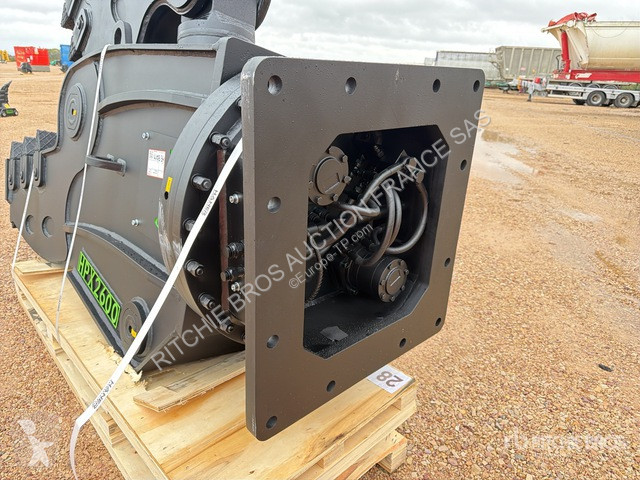 تجهيزات الأشغال العمومية Haener  HPX2600A
