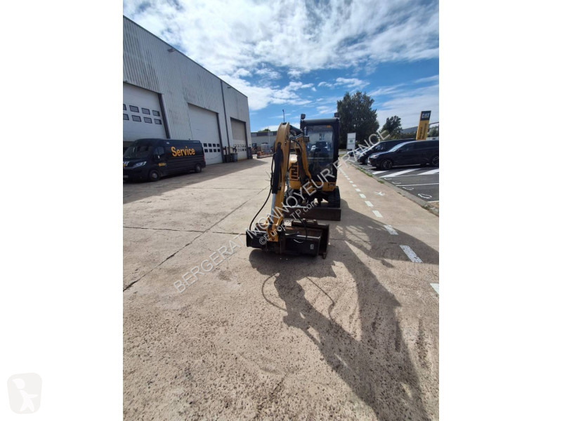 تجهيزات الأشغال العمومية Caterpillar 302.7D CR