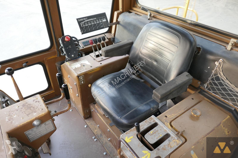 Aanbouwstukken voor bouwmachines Caterpillar...