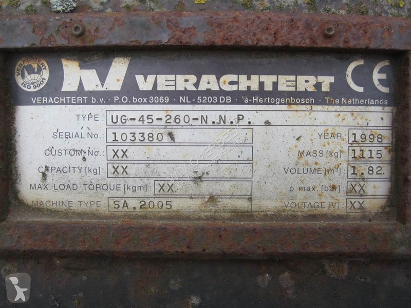 Vybavenie stavebného stroja Liebherr...