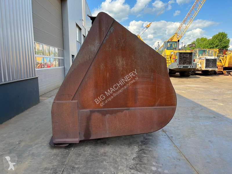 Aanbouwstukken voor bouwmachines Caterpillar...