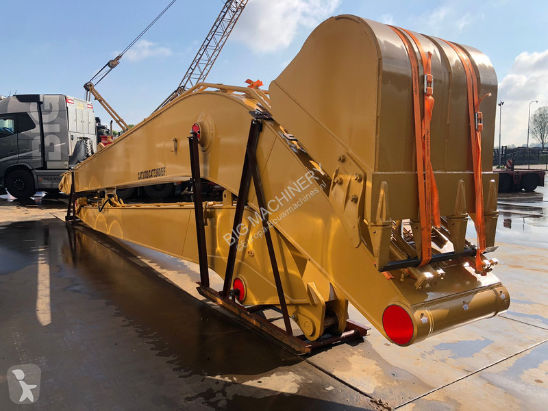 تجهيزات الأشغال العمومية Caterpillar 330D / CAT...