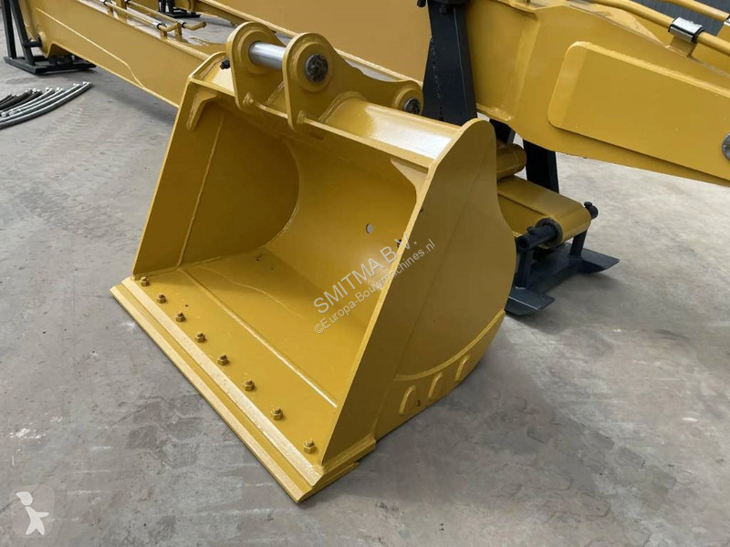 Vybavenie stavebného stroja Caterpillar 323F...