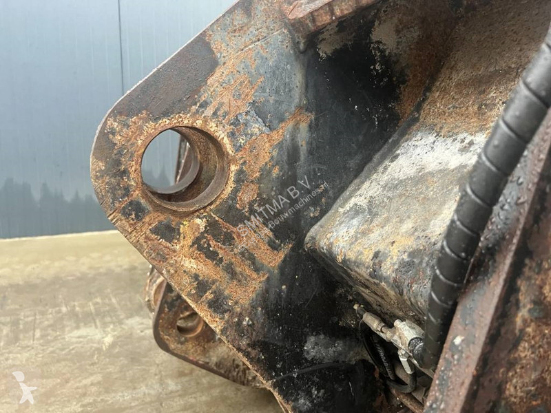 Aanbouwstukken voor bouwmachines Caterpillar...