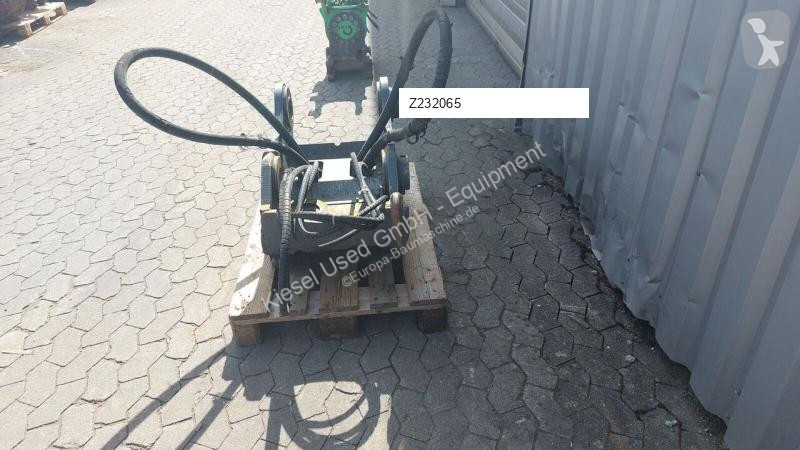 تجهيزات الأشغال العمومية Doosan Attache rapide...