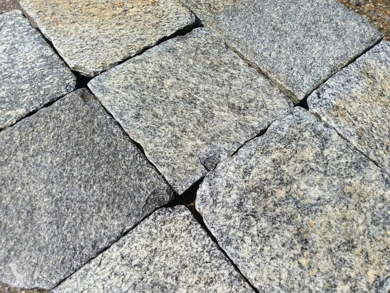 Vybavenie stavebného stroja  natuursteen...