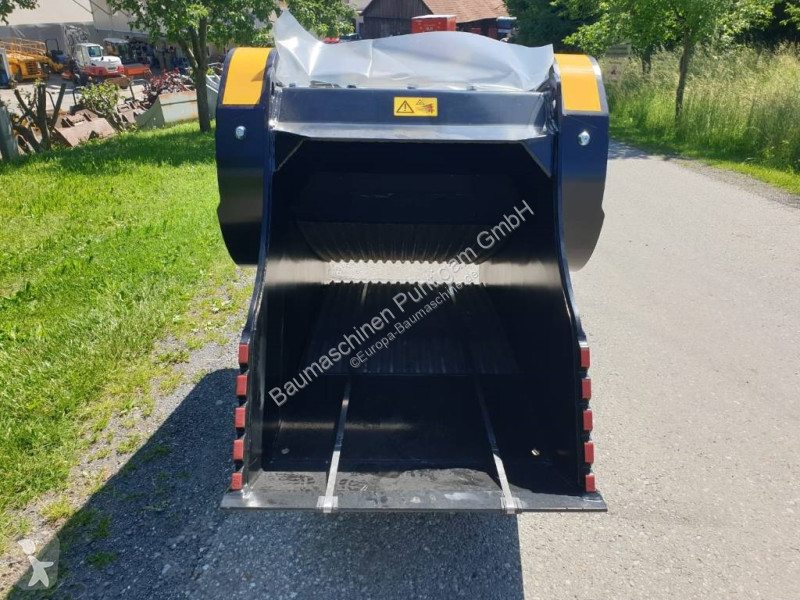 Aanbouwstukken voor bouwmachines MB Crusher 702 S4
