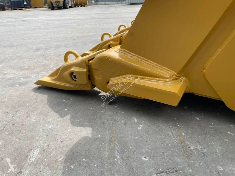 Vybavenie stavebného stroja Caterpillar 988K