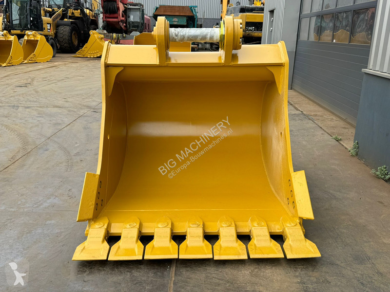 Aanbouwstukken voor bouwmachines Caterpillar...