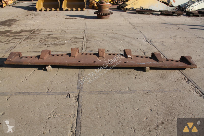 تجهيزات الأشغال العمومية Caterpillar Cutting edge