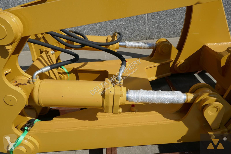 تجهيزات الأشغال العمومية Caterpillar Ripper