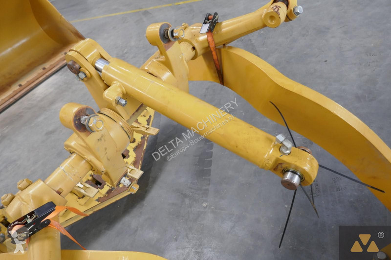 تجهيزات الأشغال العمومية Caterpillar Scarifier