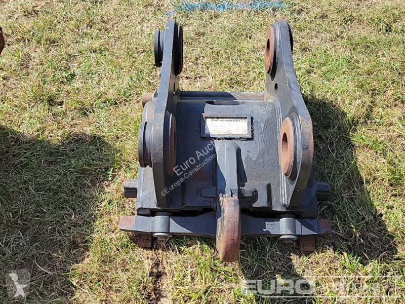 Aanbouwstukken voor bouwmachines  CW30H4N