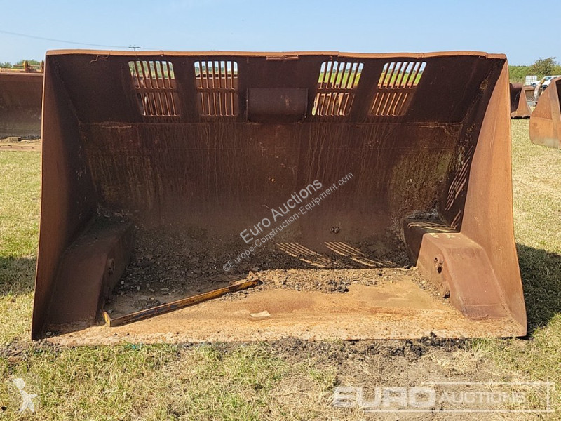 Echipamente pentru construcţii Caterpillar